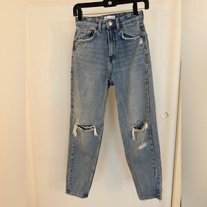 Lightly used high rise Zara Jeans in blue distressed-Size 2